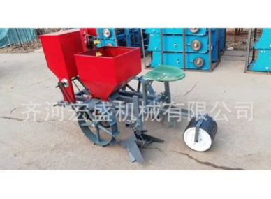 手扶拖掛式土豆收獲機(jī) 花生地瓜馬鈴薯收摘機(jī) 地下薯類(lèi)收割機(jī)