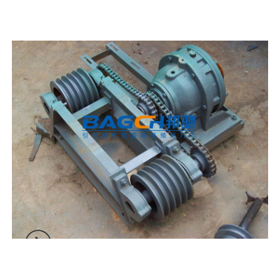 清糞機 養(yǎng)雞設(shè)備 牽引式刮糞機 邦馳機械清潔設(shè)備