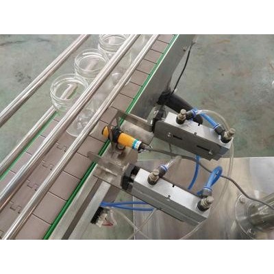 小型包裝機(jī) 面粉包裝機(jī) 咖啡包裝機(jī) 粉劑罐裝機(jī) 包裝速度快