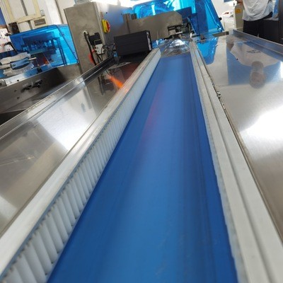 食品自動包裝機(jī) 河粉套袋機(jī)掛面打包機(jī) 多功能面條河粉枕式包裝機(jī)