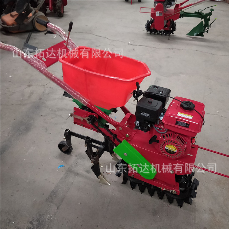 履帶微耕機(jī)