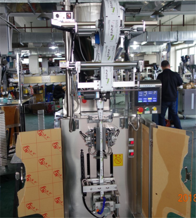 圓角袋液體機(jī)2