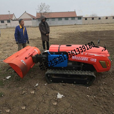 物全達(dá)新款果園開(kāi)溝施肥機(jī)小型履帶式微耕機(jī)自走式田園管理機(jī)廠家