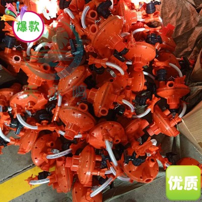 水線調(diào)壓閥 雞用水線調(diào)壓器 雞用調(diào)壓閥 養(yǎng)殖減壓器 養(yǎng)殖調(diào)壓器
