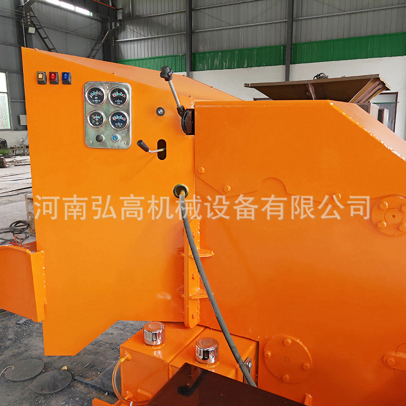 樹(shù)枝粉碎設(shè)備 (11).jpg