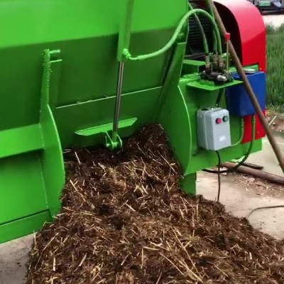 牛羊飼草粉碎拌料機(jī)單軸拌草機(jī) 自動(dòng)牧場TMR全日糧草料攪拌機(jī)