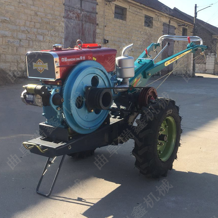 18馬力電啟動(dòng)手扶拖拉機(jī)