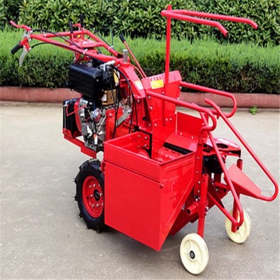 四川兩行玉米收獲機(jī) 單缸四輪帶玉米剝皮收割機(jī)廠家直銷