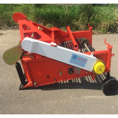 土豆收獲寬度90公分機(jī)子 高配紅薯用收獲機(jī) 四輪帶拋土豆機(jī)