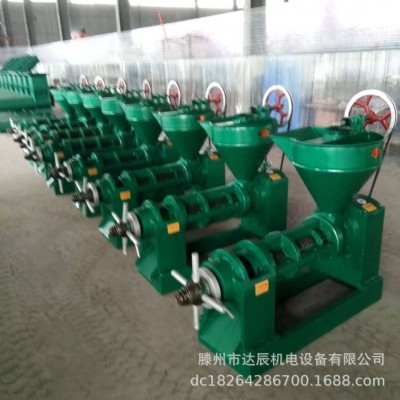 直銷雙鴨山市菜籽榨油全套設(shè)備 花生榨油生產(chǎn)視頻 榨大豆油機圖片