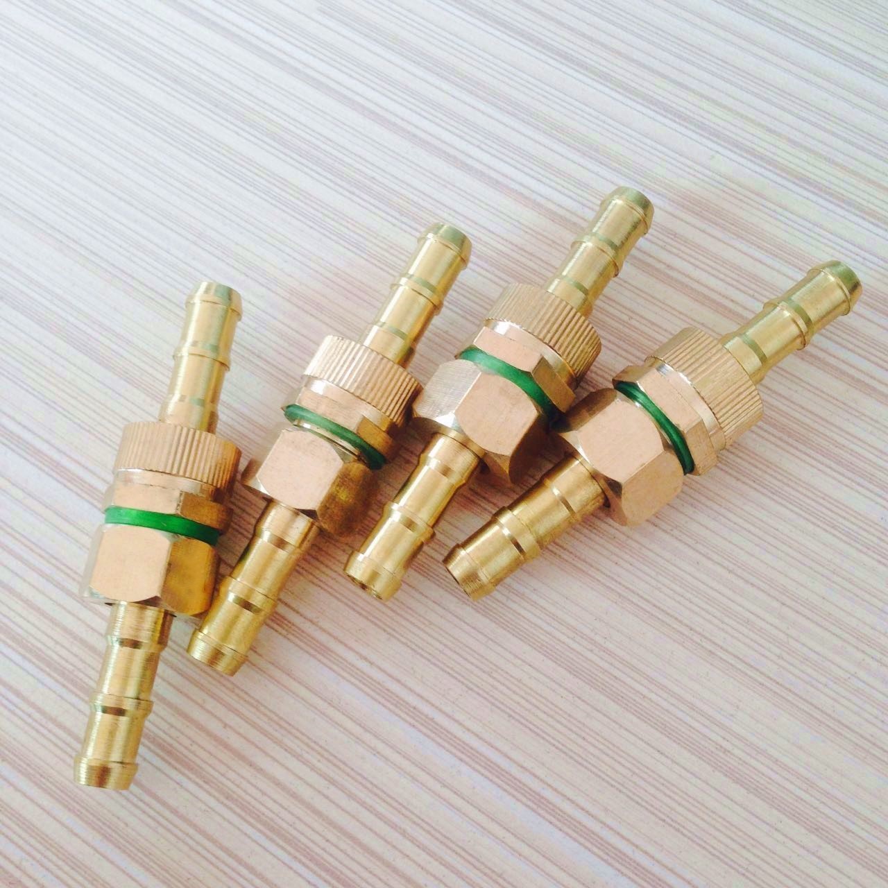 農(nóng)用園林打藥泵銅接頭 加墊活動(dòng)轉(zhuǎn)接純銅黃管接頭 打藥泵配件開關(guān)