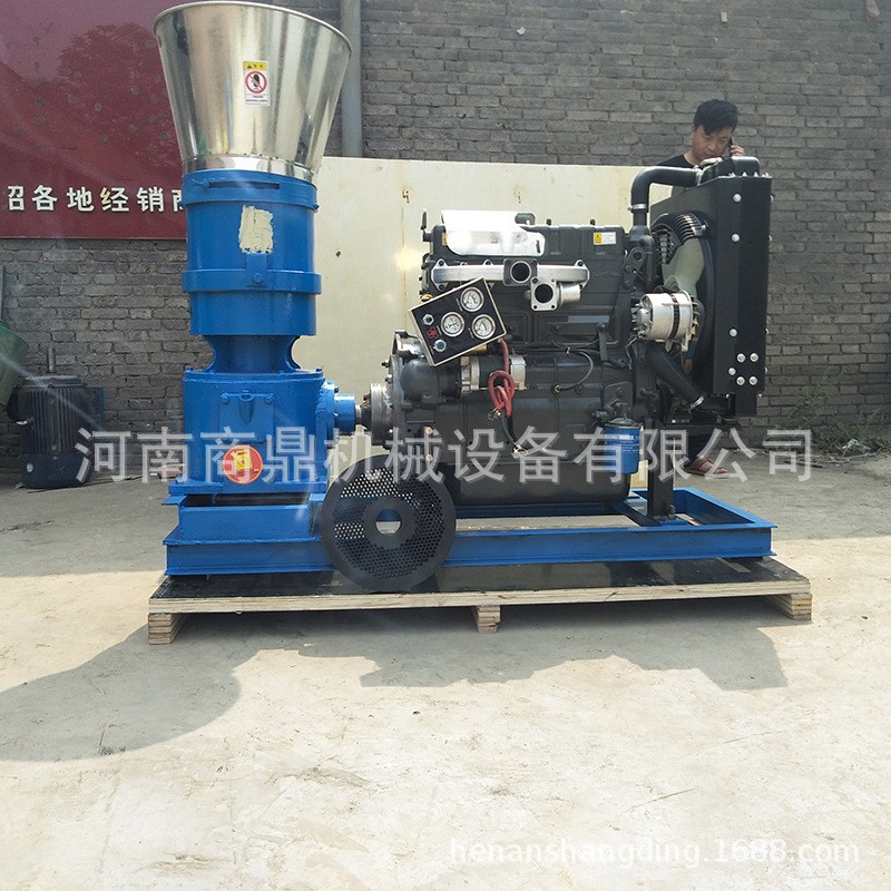 7立方tmr飼料攪拌機(jī)飼料化肥等顆粒狀物料均可攪拌喂牛飼料攪拌機(jī)