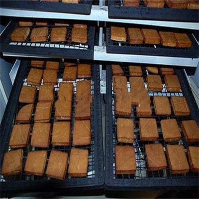 食品廠香腸煙熏爐 臘腸煙熏爐設(shè)備加工 銘威機(jī)械煙熏爐