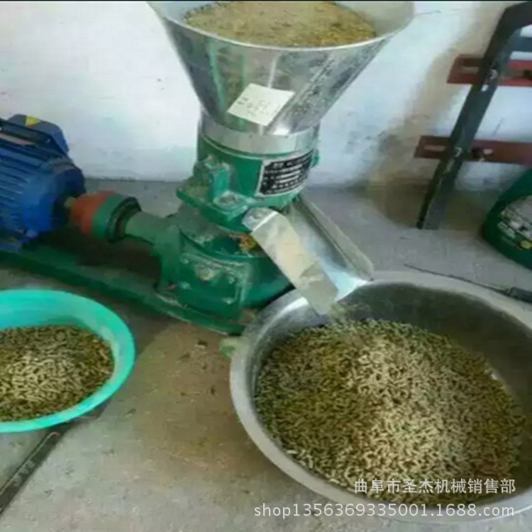 養(yǎng)殖機器飼料加工顆粒機玉米秸稈造粒機飼料顆粒機平模造粒機