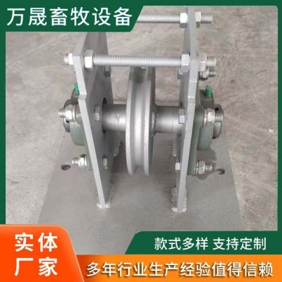 豬用刮糞機(jī)立式轉(zhuǎn)角輪 不銹鋼自動(dòng)清潔糞便刮糞機(jī) 養(yǎng)豬場刮糞板