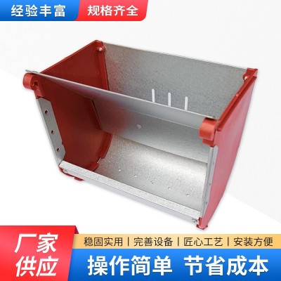 新型養(yǎng)兔設(shè)備兔用外掛食盒 新款加厚外掛式兔用飼料盒