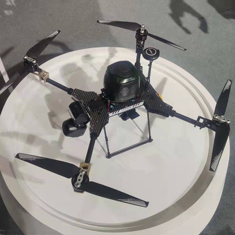 智能果園驅(qū)鳥(niǎo)無(wú)人機(jī) 農(nóng)藥噴灑機(jī) ?果園殺蟲(chóng)噴霧無(wú)人駕駛飛機(jī)