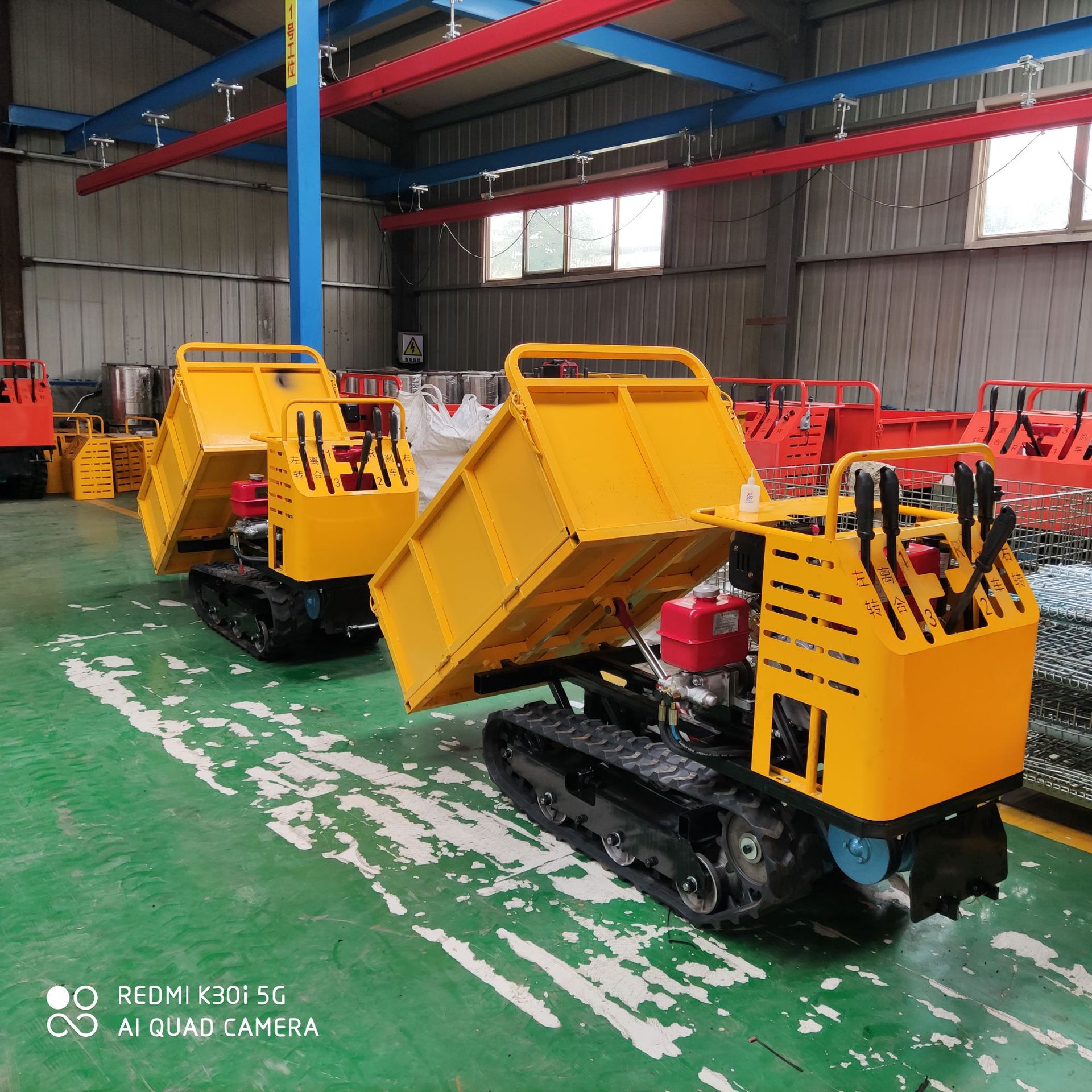 新款 履帶運(yùn)輸車(chē) (3)