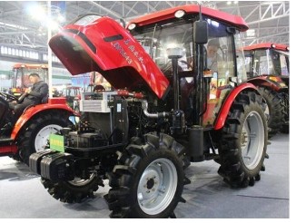 東風(fēng)DF554-3輪式拖拉機(jī)