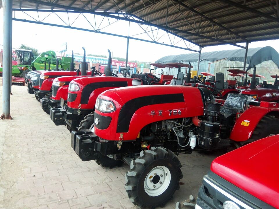 華夏604H輪式拖拉機(jī)