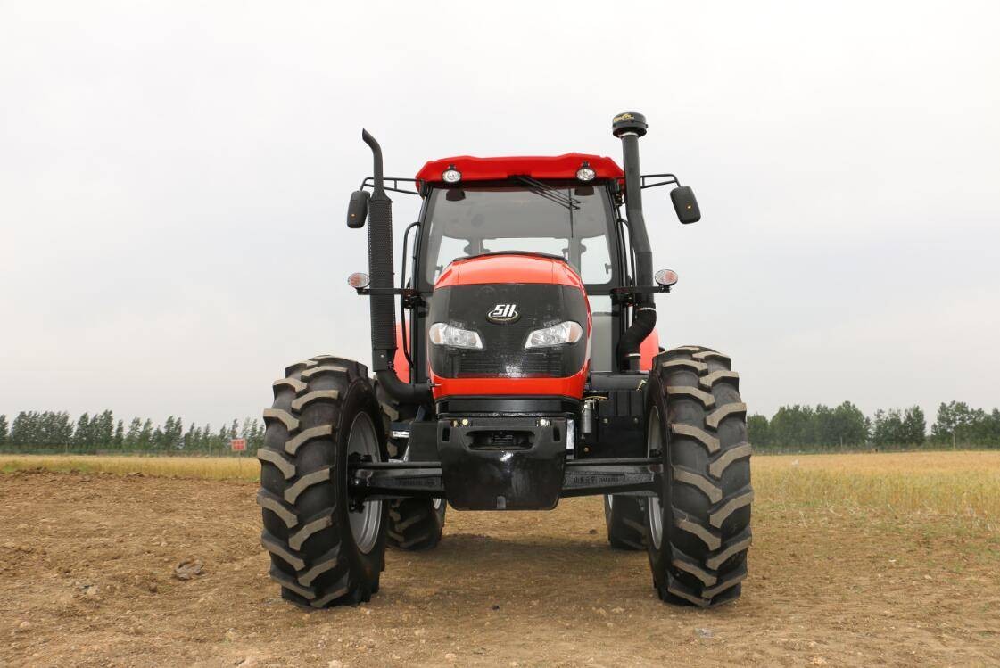 道依茨-法爾DF1204輪式拖拉機(jī)