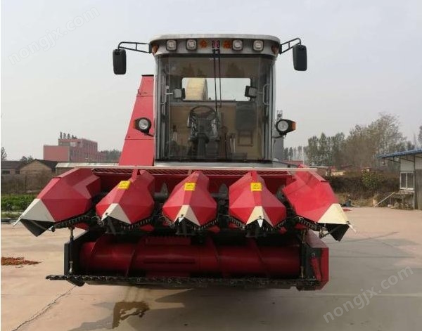 會晟4QZ-2600A自走式莖穗兼收玉米青貯機(jī)