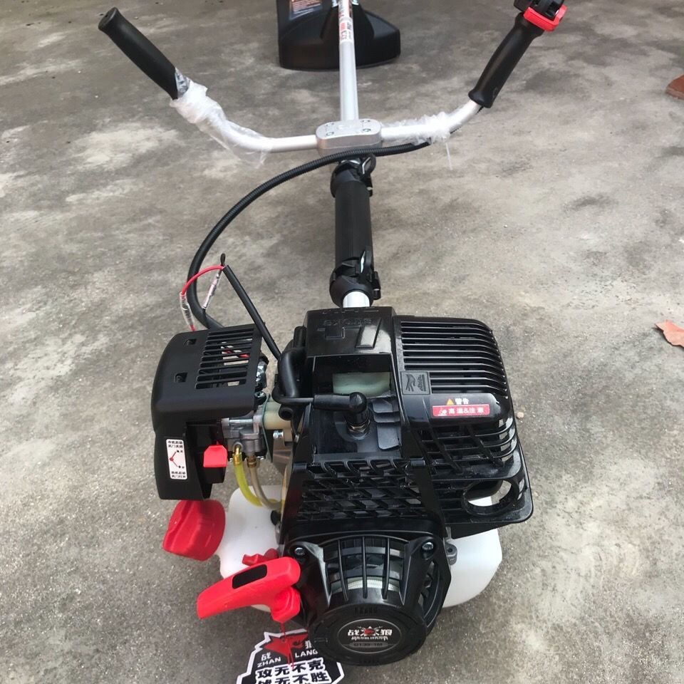 格致戰(zhàn)狼割草機(jī) 二沖程側(cè)掛式開(kāi)荒除草機(jī) 四沖程背負(fù)式割灌機(jī)