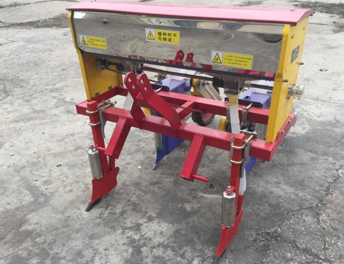 阜陽(yáng)宏強(qiáng)2BYF-2型玉米精量施肥播種機(jī)