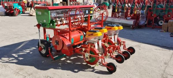 越野2BYQM-4一膜四行全膜覆蓋精播機(jī)