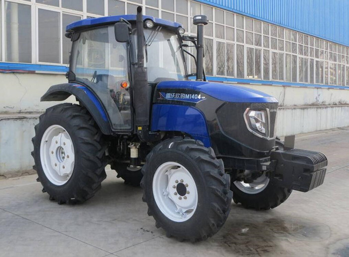 雷沃重工M1404-XP輪式拖拉機(jī)