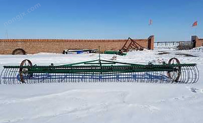 東原9L-6.0機引橫向摟草機