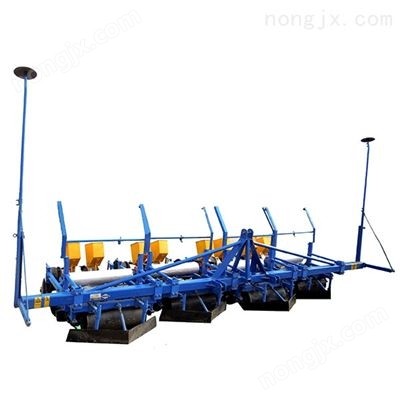 玉米播種機(jī)廠家供應(yīng)