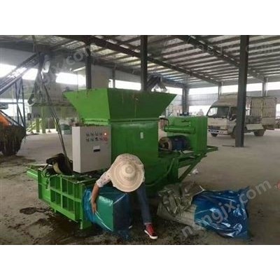 液壓套袋青貯打捆機(jī)