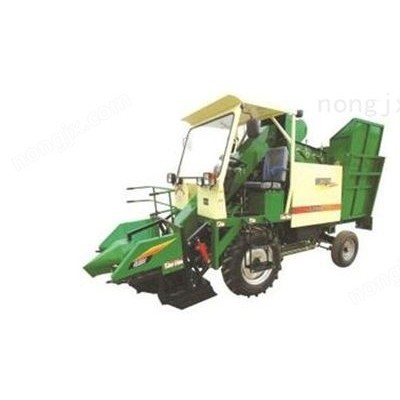 玉米收獲機(jī)