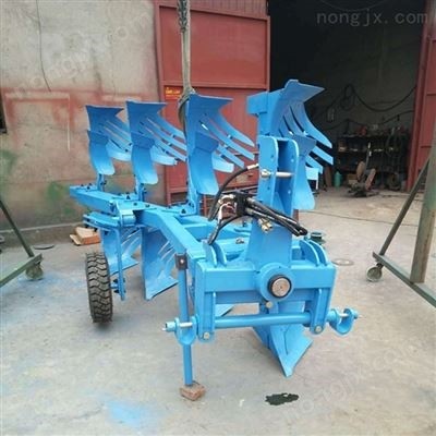 內(nèi)蒙大型液壓翻轉(zhuǎn)犁多鏵深耕犁地機