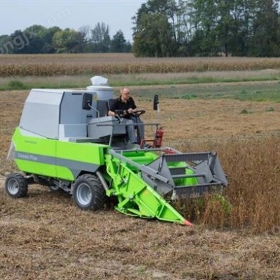 Classic小區(qū)聯(lián)合收割機(jī)