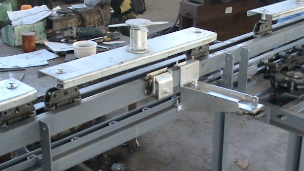 JF200反向積放式輸送機