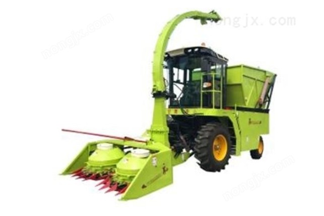 牛犇4QZ-8A自走式青貯收獲機