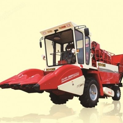 富路4YZ-3B剝皮型自走式玉米收獲機(jī)