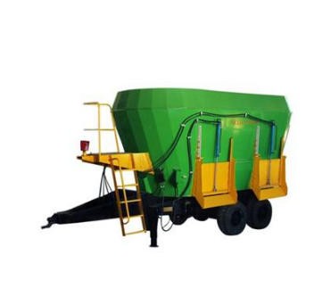 中農(nóng)機(TMR)全混日糧攪拌喂料車（面議）