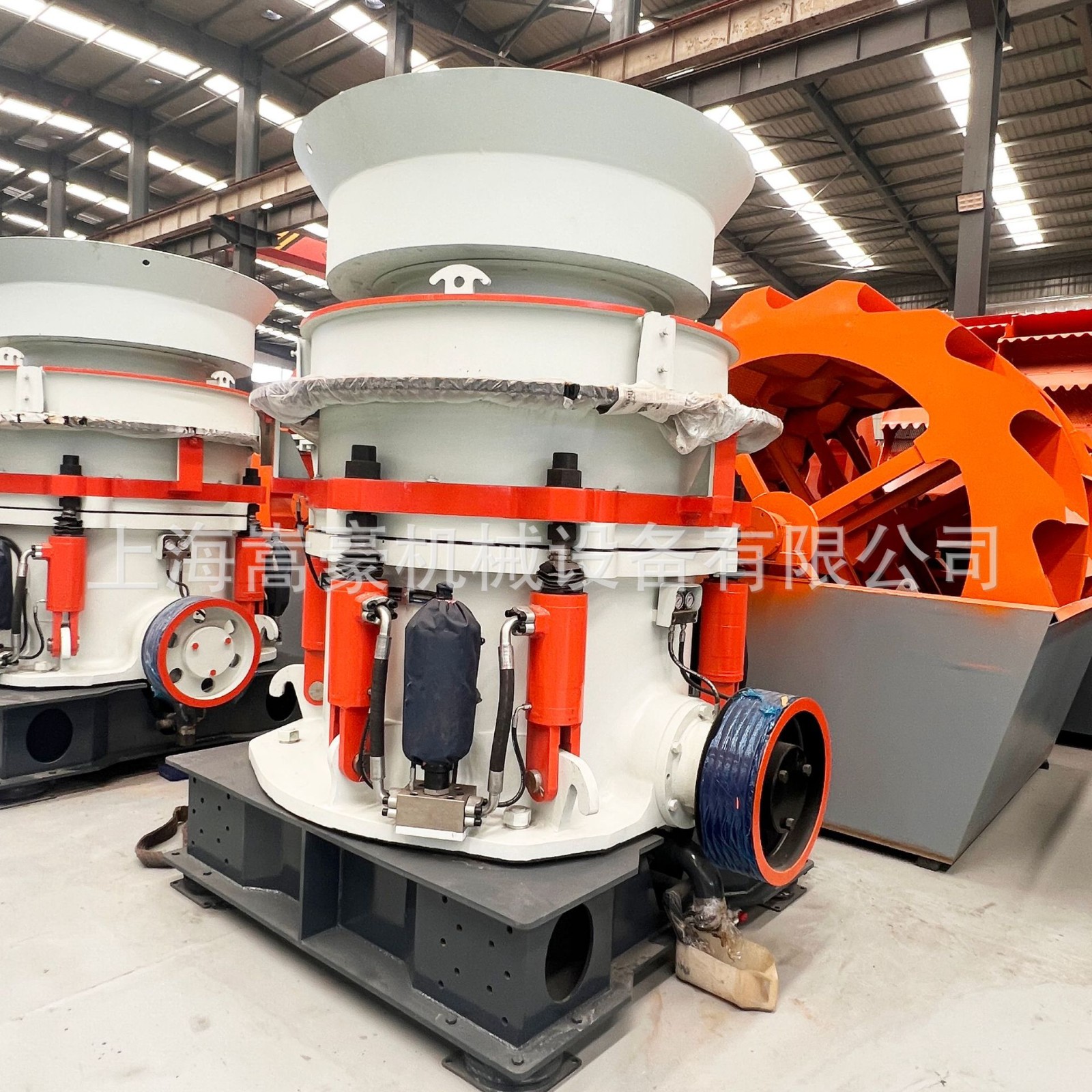 現(xiàn)貨供應(yīng)HP200多缸液壓圓錐破碎機(jī)高效穩(wěn)定硬巖砂石破碎生產(chǎn)設(shè)備