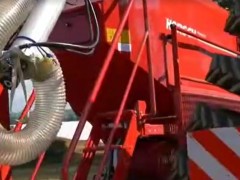 中國西部農(nóng)機，棉花收獲機